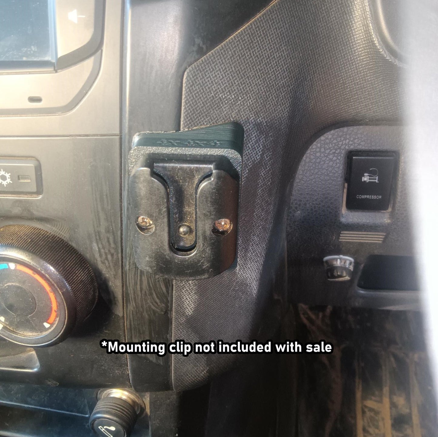 UHF Mic Dash Mount to Suit Isuzu D-Max Second Generation