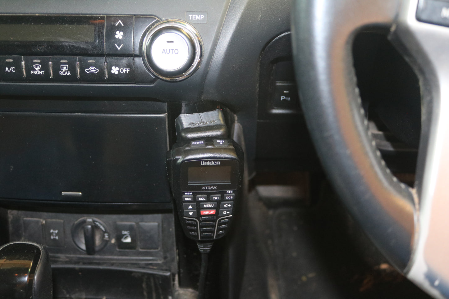 UHF Microphone Dash Adaptor to suit Prado 150 (2009-2017)